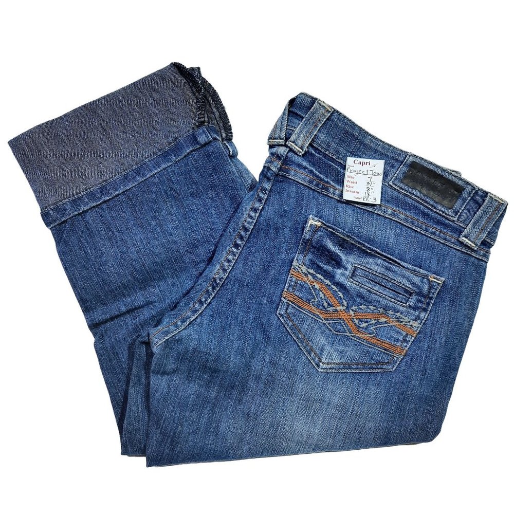 NWT Women's Denim Blue Capri Jeans Size 7